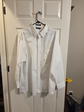 Puritan White Men's Dress Shirt 18 1/2 34-35  with Point Collar